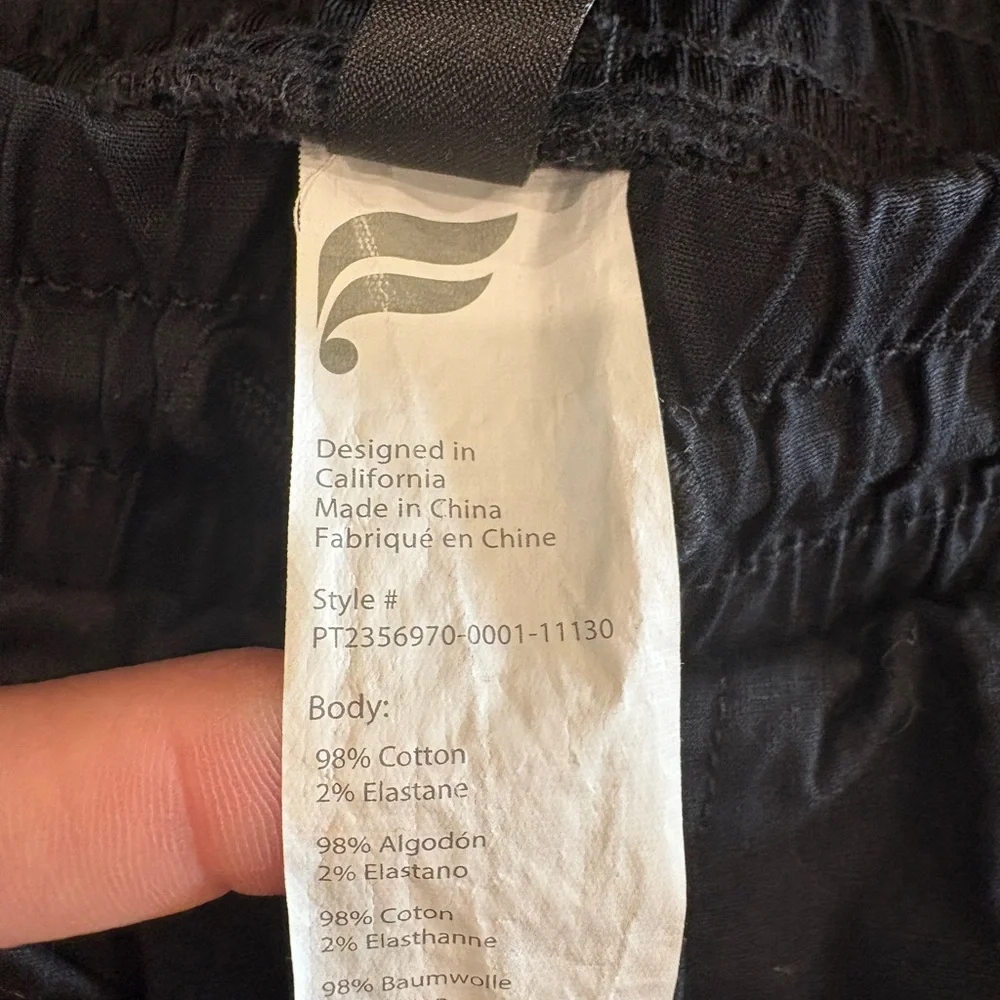 Fabletics The Heights Pant Men’s Size Small Black Athletic Pants EUC Joggers - Picture 2 of 14